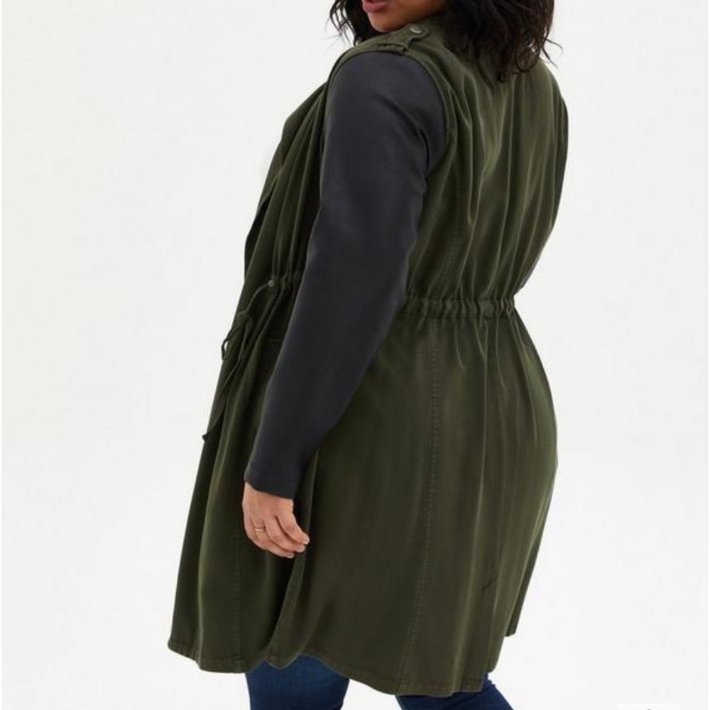 Torrid Olive Green Twill & Faux Leather Anorak NWOT - Picture 3 of 3